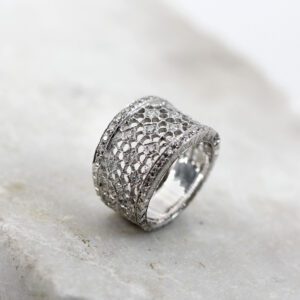 White Gold Ring with Natural Diamonds and Florentine Mesh Work