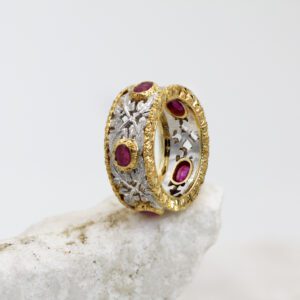 Gold Ring with Rubies – Refined Florentine Craftsmanship