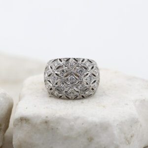 White Gold Ring with Natural Diamonds Florentine Mesh Work
