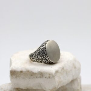 Men’s ring in 925 sterling silver with floral engraving